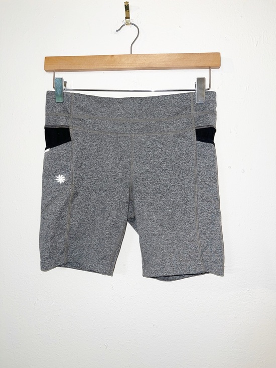 Athleta Pants - Athleta Heather gray black zipper and side phone pocket high rise biker shorts